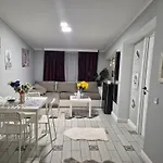 شقة Bella Luxury Penthouse With Outside Jacuzzi And Barbecue Area