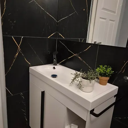 Bella Luxury Penthouse With Outside Jacuzzi And Barbecue Area Apartment *