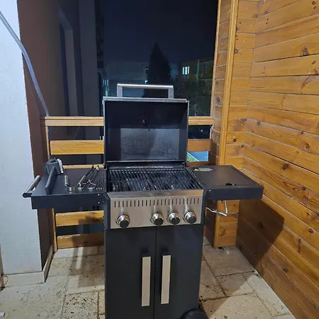 Bella Luxury Penthouse With Outside Jacuzzi And Barbecue Area *