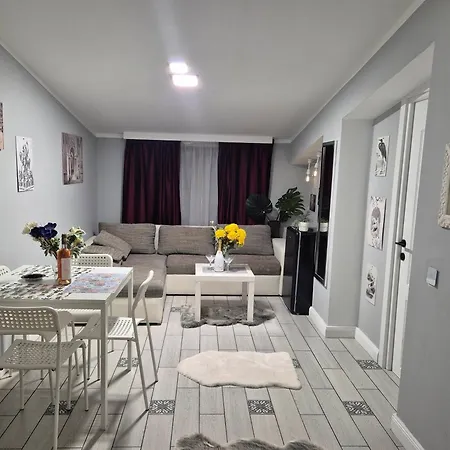 Apartment Bella Luxury Penthouse With Outside Jacuzzi And Barbecue Area