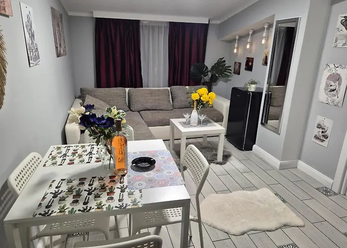 Bella Luxury Penthouse With Outside Jacuzzi And Barbecue Area Apartament Krajowa